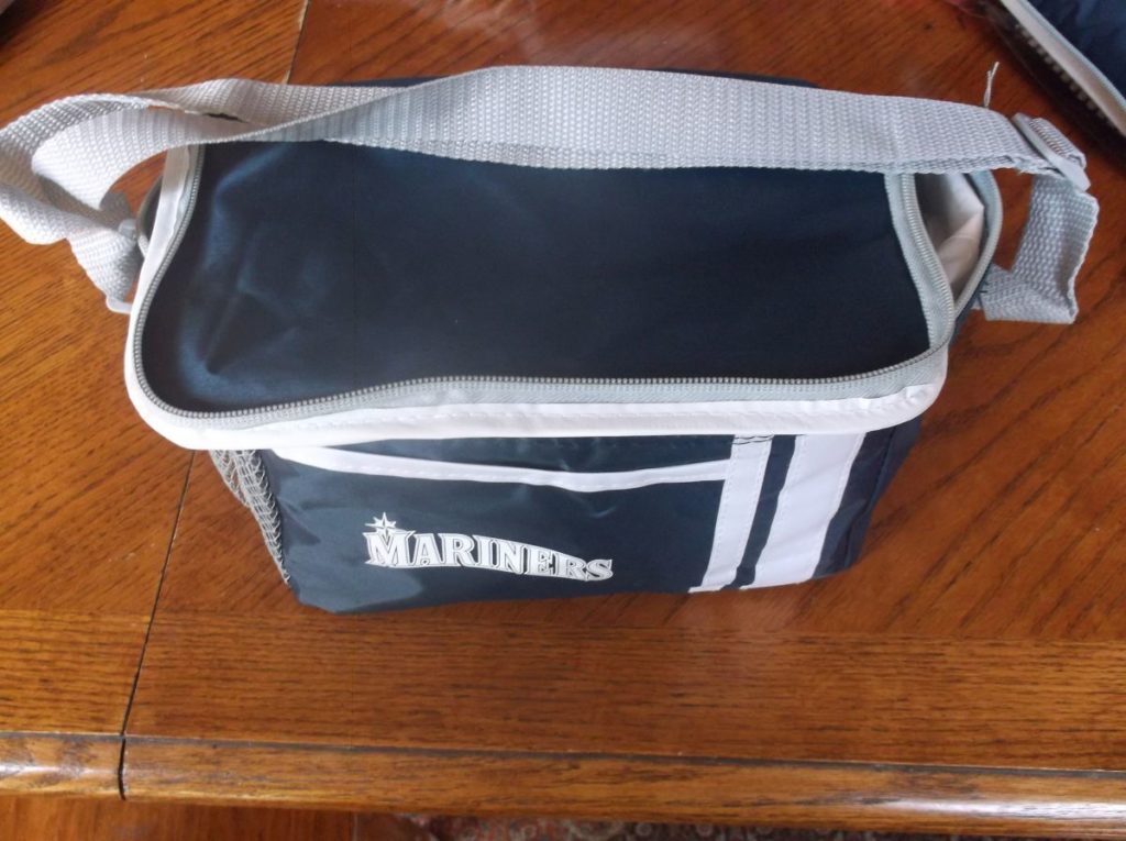 mariners kids club lunchbox